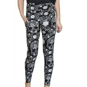 NEW BOUTIQUE ONLY skull floral print pocket leggings in black/ white